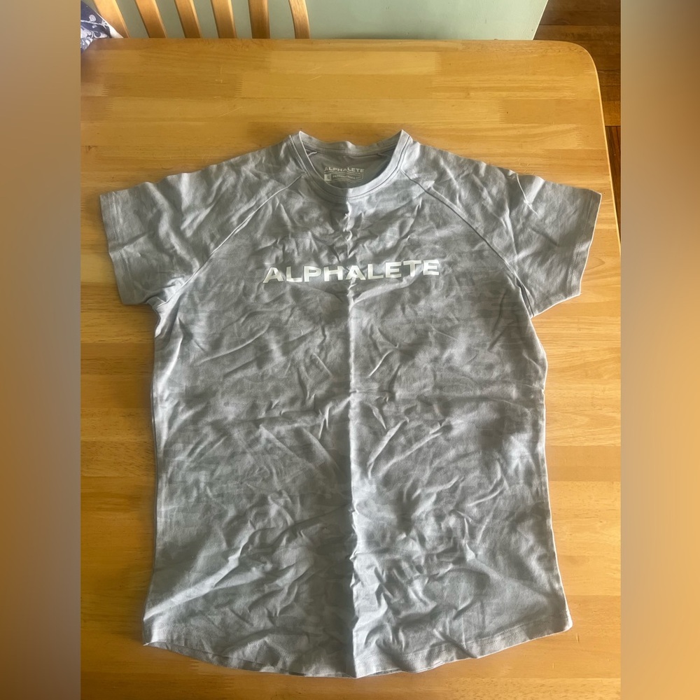 Alphalete Performance Logo Shirt